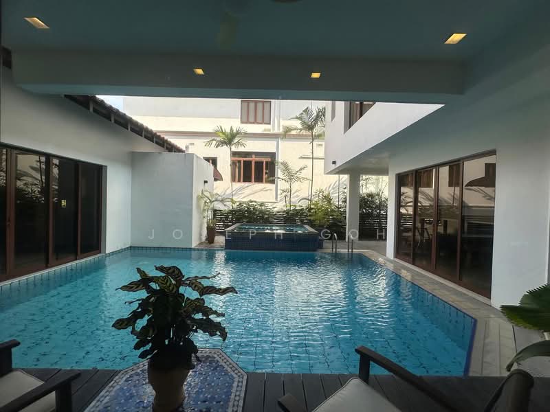 Pinewood Grove Detached House For Sale at S$ 5,488,888 | PropertyGuru Singapore - Exterior