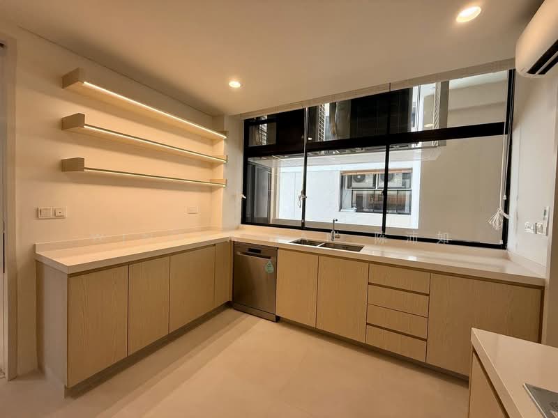 The Colonnade, 82 Grange Road, 3 Bedrooms, 3,993 sqft, Condominium For Rent, by Winona Tan 陈沛如, 500070460 - Kitchen - PropertyGuru.com.sg