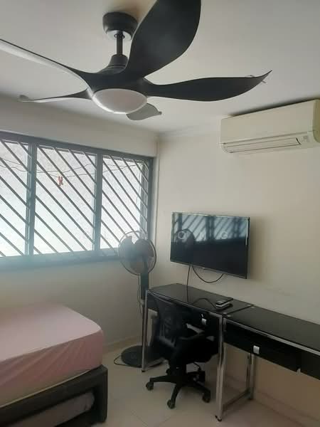 639 Hougang Avenue 8, 639 Hougang Avenue 8, 3 Bedrooms, 1,586 sqft, HDB Flat For Rent, by Glen Ong, 500070462 - Bedroom - PropertyGuru.com.sg