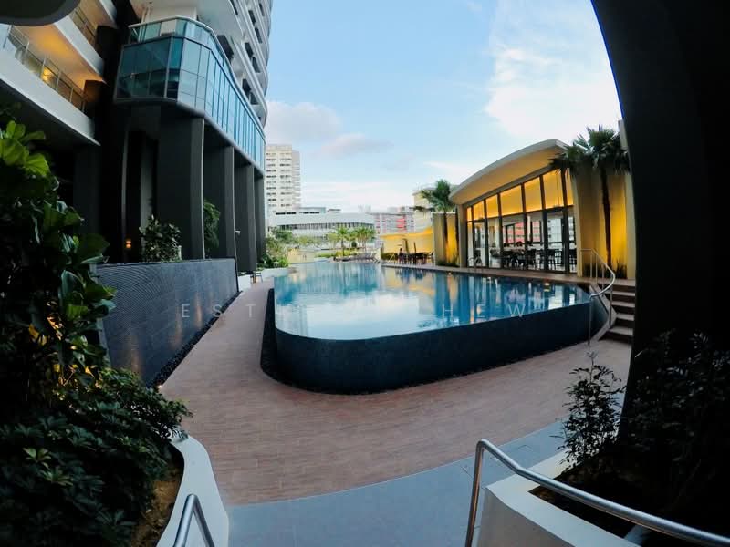 City Gate, 371 Beach Road, Studio, 260 sqft, Apartment For Rent, by Esther Chew, 500070480 - Pool - PropertyGuru.com.sg