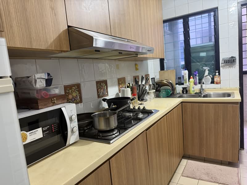 The Anchorage, 370 Alexandra Road, 2 Bedrooms, 1,238 sqft, Condominium For Rent, by Julia Khoo, 500070493 - Kitchen - PropertyGuru.com.sg