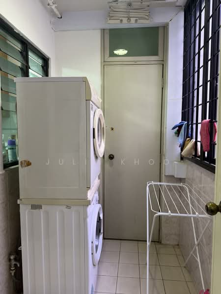 The Anchorage, 370 Alexandra Road, 2 Bedrooms, 1,238 sqft, Condominium For Rent, by Julia Khoo, 500070493 - Balcony - PropertyGuru.com.sg