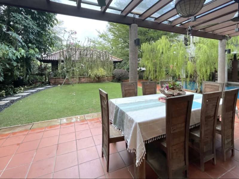 Raffles Park Linden Drive Bungalow House For Sale at S$ 29,900,000 | PropertyGuru Singapore - Exterior