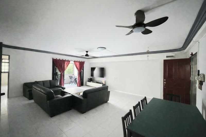 551 Woodlands Drive 44, 551 Woodlands Drive 44, 3 Bedrooms, 1,292 sqft, HDB Flat For Sale, by Suresh ., 500070514 - Living Room - PropertyGuru.com.sg