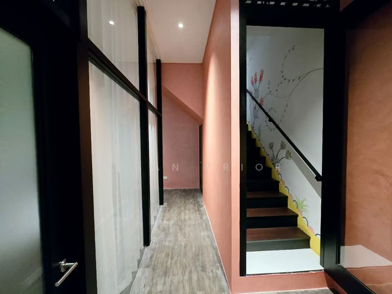 111 Somerset Shophouse!!! Conservation House For Sale at S$ 7,300,000 | PropertyGuru Singapore - Corridor