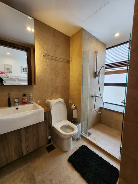 Eleven @ Holland, 11 Holland Link, 5 Bedrooms, 3,700 sqft, Cluster House For Rent, by Kelvin Tan, 500070530 - Bathroom - PropertyGuru.com.sg