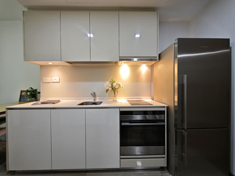 Lakeville, 1 Jurong Lake Link, 2 Bedrooms, 635 sqft, Condominium For Rent, by Zheng Libin, 500070539 - Kitchen - PropertyGuru.com.sg