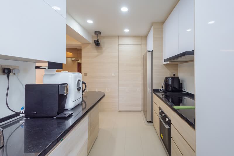 614A Tampines North Drive 1 HDB Flat For Sale at S$ 838,888 | PropertyGuru Singapore - Kitchen
