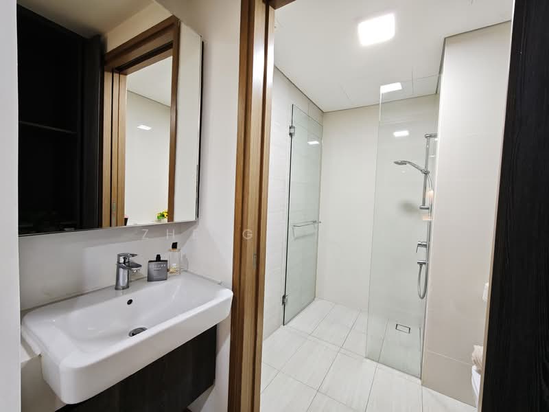 Lakeville, 1 Jurong Lake Link, 2 Bedrooms, 635 sqft, Condominium For Rent, by Zheng Jixin, 500070559 - Bathroom - PropertyGuru.com.sg