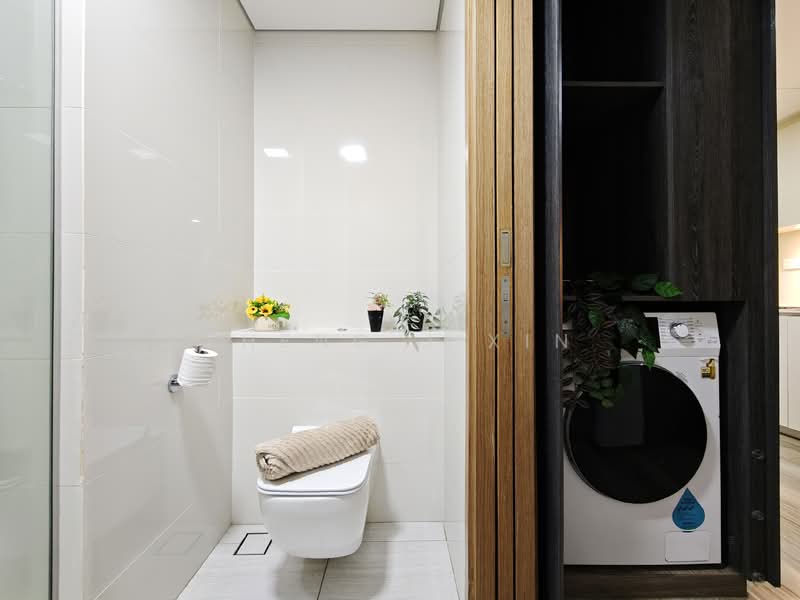 Lakeville, 1 Jurong Lake Link, 2 Bedrooms, 635 sqft, Condominium For Rent, by Zheng Jixin, 500070559 - Bathroom - PropertyGuru.com.sg