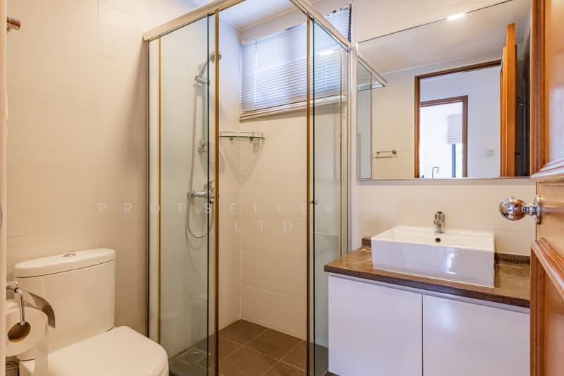 The Merasaga Condominium For Sale at S$ 2,200,000 | PropertyGuru Singapore - Bathroom