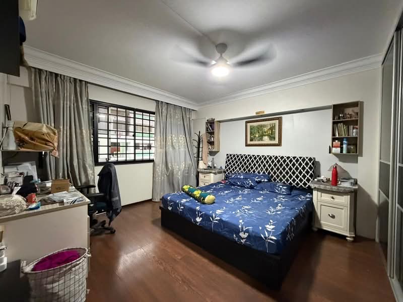 520 Serangoon North Avenue 4 HDB Flat For Sale at S$ 1,000,000 | PropertyGuru Singapore - Bedroom