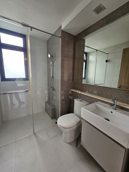Twin Fountains Executive Condominium For Sale at S$ 1,500,000 | PropertyGuru Singapore - Bathroom