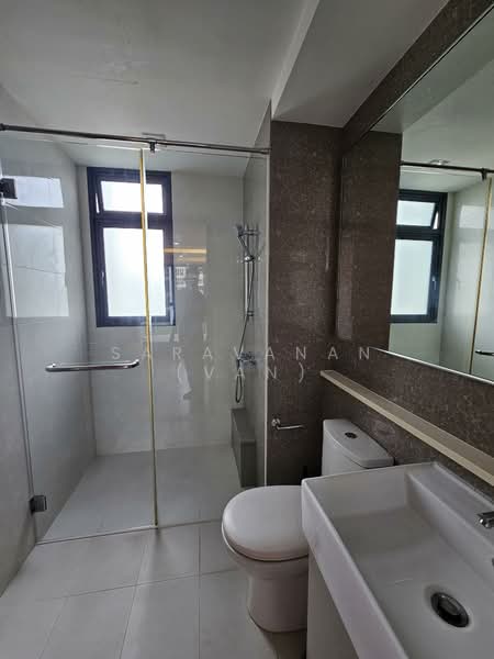 Twin Fountains Executive Condominium For Sale at S$ 1,500,000 | PropertyGuru Singapore - Bathroom