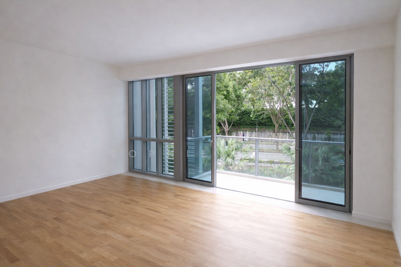 Thomson Grand Cluster House For Sale at S$ 4,120,000 | PropertyGuru Singapore - Balcony