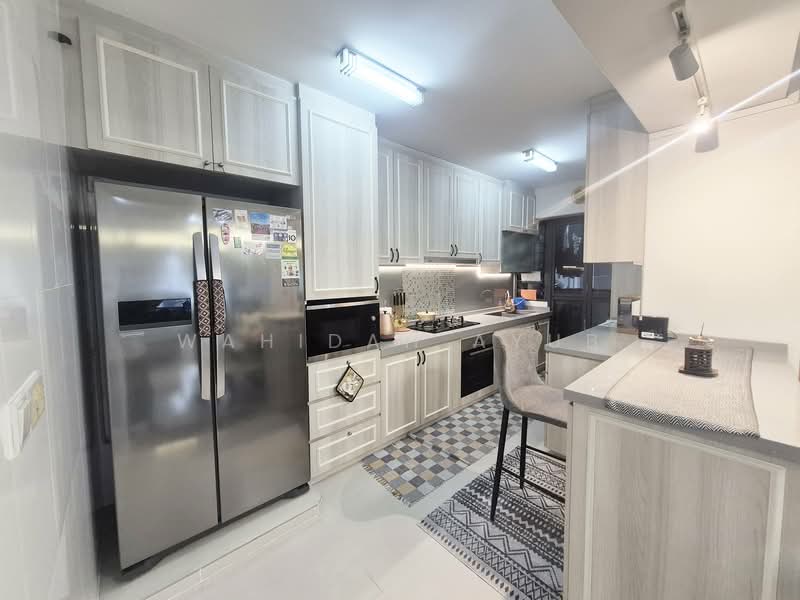 308C Punggol Walk HDB Flat For Sale at S$ 870,000 | PropertyGuru Singapore - Kitchen