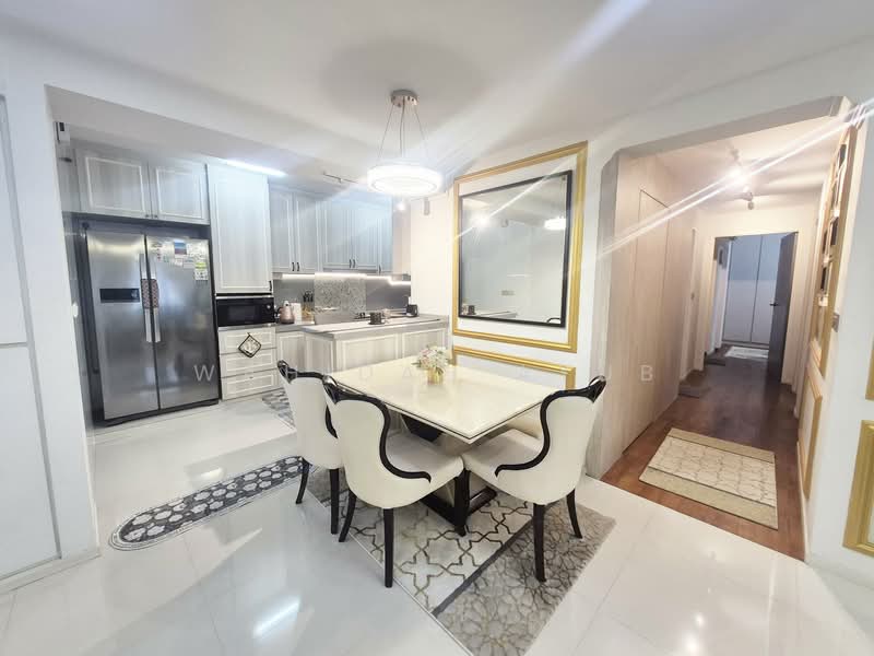 308C Punggol Walk HDB Flat For Sale at S$ 870,000 | PropertyGuru Singapore - Dining