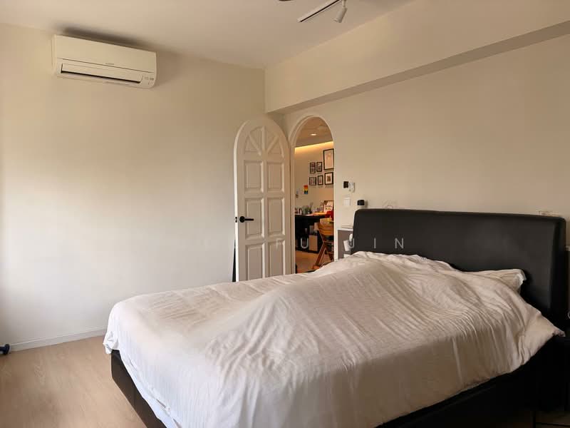 Stunning 5 Rm Gem @ the Heart of Serangoon, near MRT/Nex, Move-In!!, , 3 Bedrooms, 1,302 sqft, HDB Flat For Sale, by Quek Fu Jin, 500070640 - Bedroom - PropertyGuru.com.sg