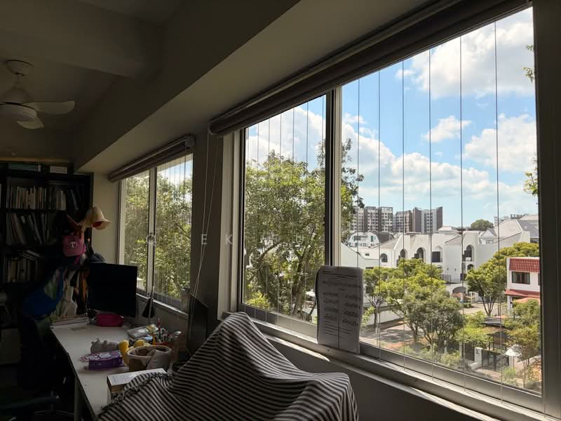 Stunning 5 Rm Gem @ the Heart of Serangoon, near MRT/Nex, Move-In!!, , 3 Bedrooms, 1,302 sqft, HDB Flat For Sale, by Quek Fu Jin, 500070640 - Study - PropertyGuru.com.sg