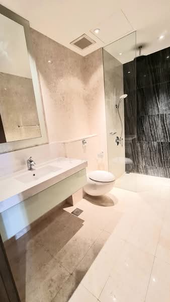 Grange Infinite, 27 Grange Road, 4 Bedrooms, 2,573 sqft, Condominium For Rent, by Jeremy Li, 500070649 - Bathroom - PropertyGuru.com.sg