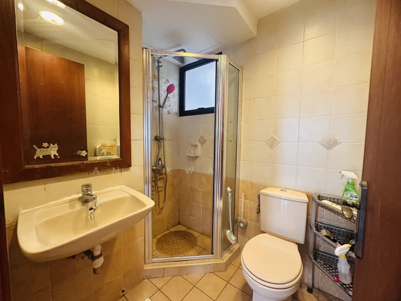 The Mayfair, 1 Jurong East Street 32, 3 Bedrooms, 1,163 sqft, Condominium For Rent, by Ann Kwa 柯采妘, 500070650 - Bathroom - PropertyGuru.com.sg