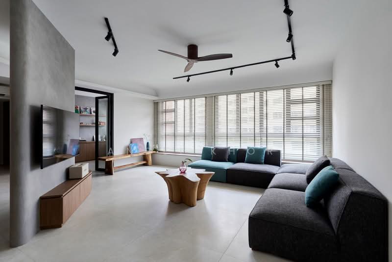 467B Bukit Batok West Avenue 9 HDB Flat For Sale at S$ 928,888 | PropertyGuru Singapore - Living Room
