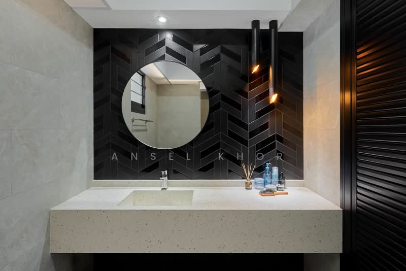 467B Bukit Batok West Avenue 9 HDB Flat For Sale at S$ 928,888 | PropertyGuru Singapore - Bathroom