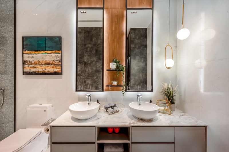 ⚡WONDR HOMES⚡District 15 Freehold Siglap Detach Bungalow 4 Storey Pool and Lift Detached House For Sale at S$ 15,400,000 | PropertyGuru Singapore - Bathroom