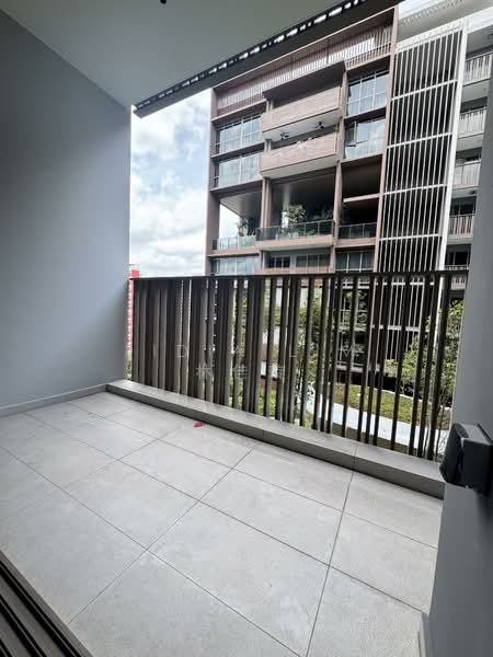 Pasir Ris 8, 8 Pasir Ris Drive 8, 2 Bedrooms, 775 sqft, Apartment For Rent, by FIDIA LIM 林佳璇, 500070658 - Balcony - PropertyGuru.com.sg