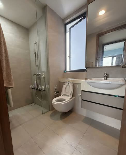 Stirling Residences, 25 Stirling Road, 3 Bedrooms, 1,055 sqft, Condominium For Rent, by Wendy Tee, 500070663 - Bathroom - PropertyGuru.com.sg