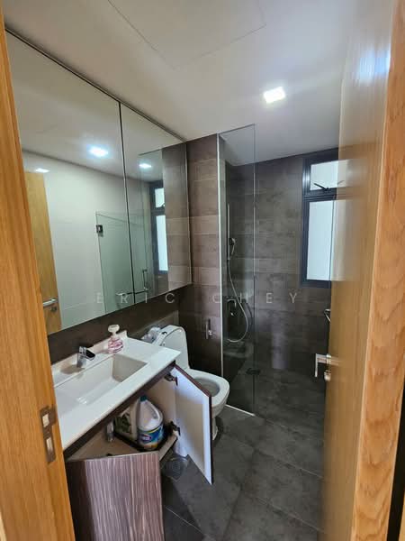 Parc Olympia Condominium For Sale at S$ 1,088,000 | PropertyGuru Singapore - Bathroom
