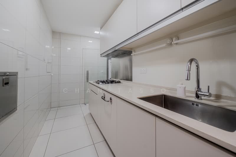 Marina One Residences Condominium For Sale at S$ 4,200,000 | PropertyGuru Singapore - Kitchen