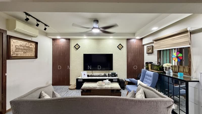 105 Bedok North Avenue 4, 105 Bedok North Avenue 4, 2 Bedrooms, 883 sqft, HDB Flat For Sale, by Edmund Thor, 500070680 - Living Room - PropertyGuru.com.sg