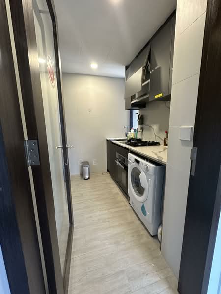 Wilshire Residences Condominium For Sale at S$ 2,150,000 | PropertyGuru Singapore - Kitchen