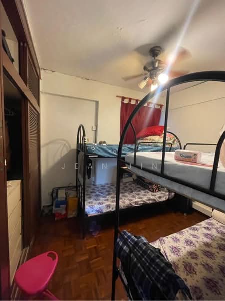 Orchid Park Condominium Condominium For Sale at S$ 1,250,000 | PropertyGuru Singapore - Bedroom 2