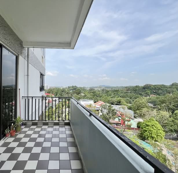 Goldhill Towers Apartment For Sale at S$ 3,850,000 | PropertyGuru Singapore - Balcony