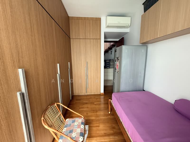 Edelweiss Park Condo Condominium For Sale at S$ 2,680,000 | PropertyGuru Singapore - Bedroom