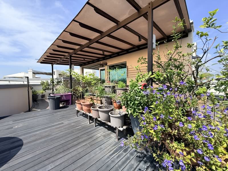 Edelweiss Park Condo Condominium For Sale at S$ 2,680,000 | PropertyGuru Singapore - Roof Terrace 