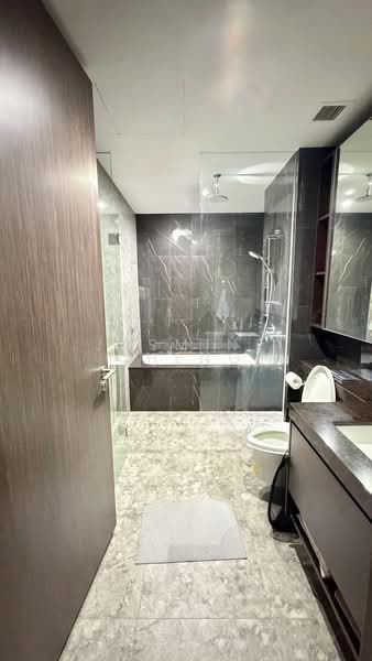 Parc Clematis Condominium For Sale at S$ 3,950,000 | PropertyGuru Singapore - Bathroom