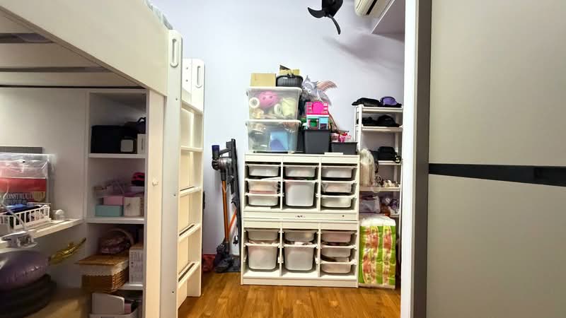 The Poiz Residences Condominium For Sale at S$ 1,950,000 | PropertyGuru Singapore - Interior