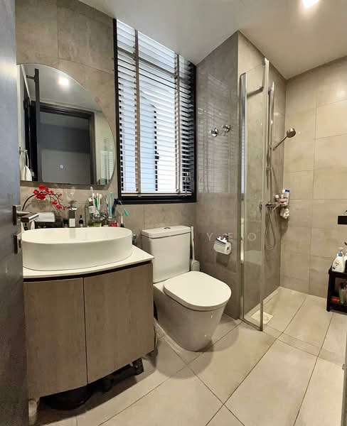 The Poiz Residences Condominium For Sale at S$ 1,950,000 | PropertyGuru Singapore - Bathroom
