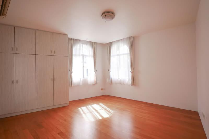 82 Sennet Ave Semi-Detached House For Sale at S$ 12,000,000 | PropertyGuru Singapore - Bedroom