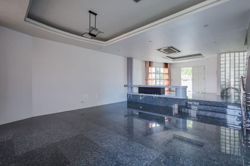 82 Sennet Ave Semi-Detached House For Sale at S$ 12,000,000 | PropertyGuru Singapore - Living Room