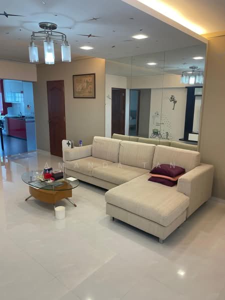 163 Tampines Street 12 HDB Flat For Sale at S$ 680,000 | PropertyGuru Singapore - Living Room