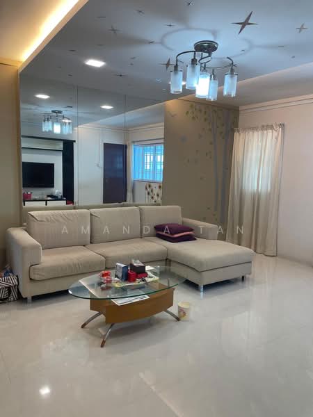 163 Tampines Street 12 HDB Flat For Sale at S$ 680,000 | PropertyGuru Singapore - Living Room