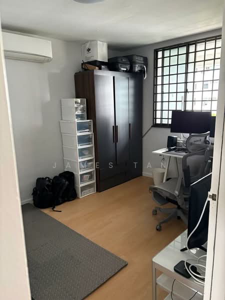 169 Lorong 1 Toa Payoh, 169 Lorong 1 Toa Payoh, 2 Bedrooms, 700 sqft, HDB Flat For Rent, by James Tan, 500070768 - Bedroom 2 - PropertyGuru.com.sg