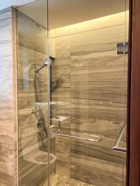 One Pearl Bank Condominium For Sale at S$ 2,100,000 | PropertyGuru Singapore - Bathroom