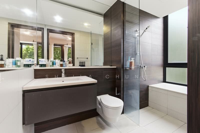D'Nest Condominium For Sale at S$ 1,400,000 | PropertyGuru Singapore - Master Bathroom