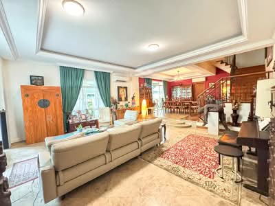 For Sale - Quiet Facing Park, Near MRT, Amenties, 3 Sty