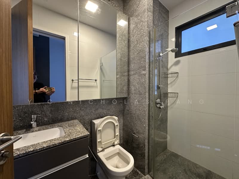 Eco Sanctuary, 65 Chestnut Avenue, 3 Bedrooms, 990 sqft, Condominium For Rent, by Y C Nicholas Pang, 500070834 - Bathroom - PropertyGuru.com.sg